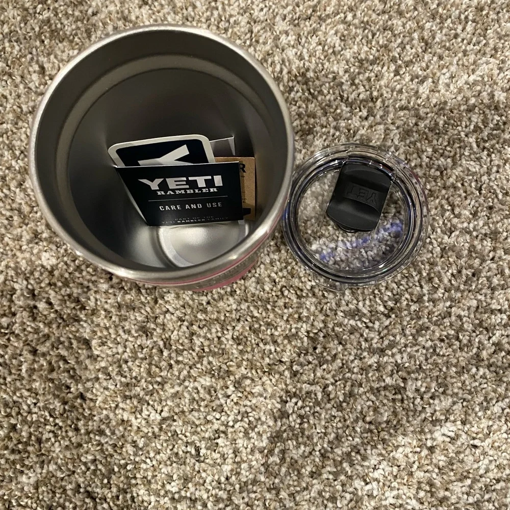 YETI Rambler 20 oz Tumbler - Picture 2 of 3